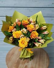 Букет цветов из:  Альстромерии и Розы в Вязовое
