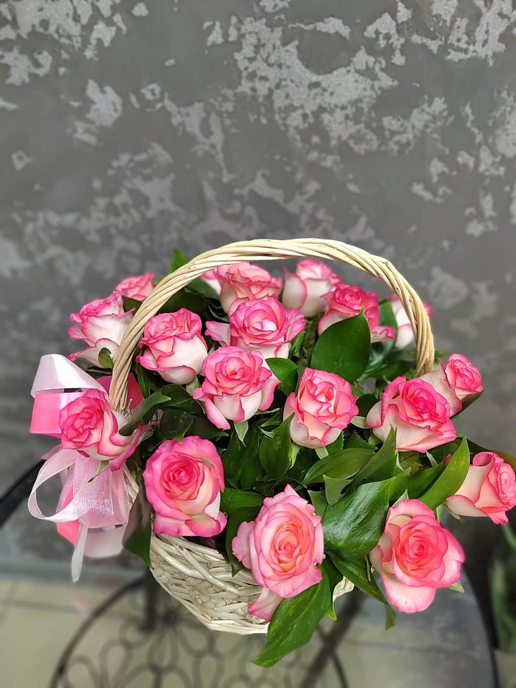 Цветочная композиция из Розы в корзине в Вязовое