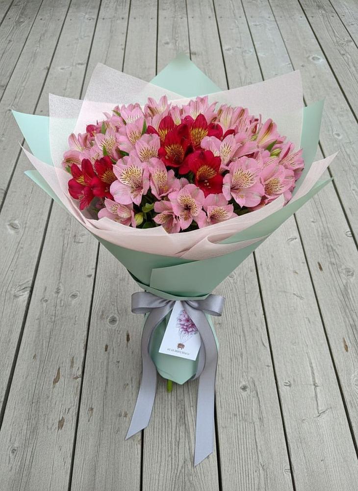 Букет цветов из: Альстромерии в Вязовое