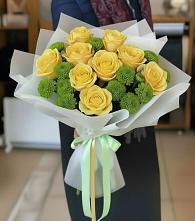 Букет цветов из:  Хризантемы и Розы в Вязовое