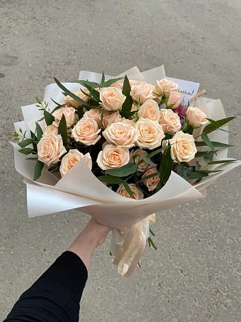 Букет Кремовые розы Латте в Вязовое