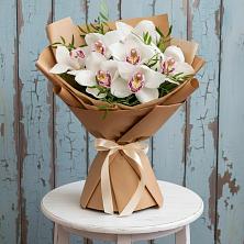 Букет цветов из:  Орхидеи и Розы в Вязовое