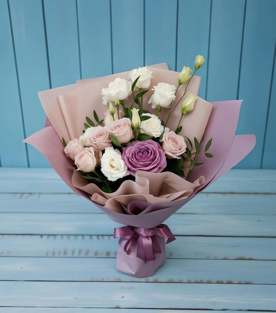 Букет цветов из: Розы и Лизиантусы в Вязовое