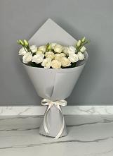 Букет цветов из:  Розы и Лизиантусы в Вязовое